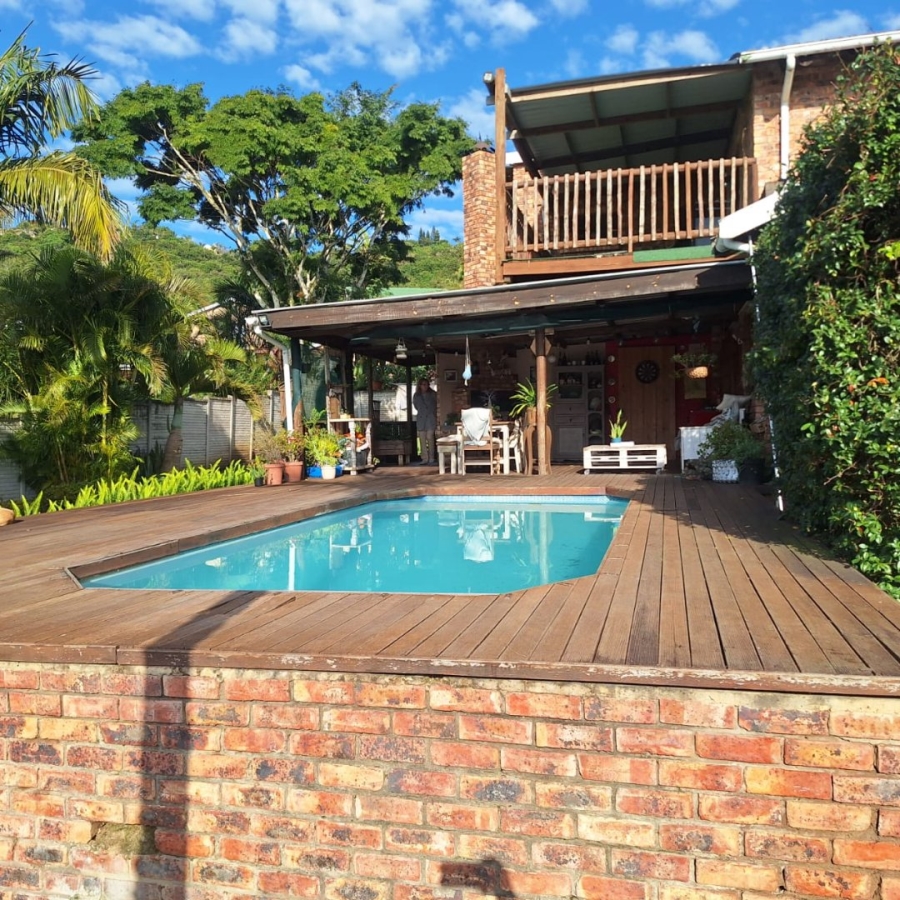 5 Bedroom Property for Sale in Gonubie Eastern Cape